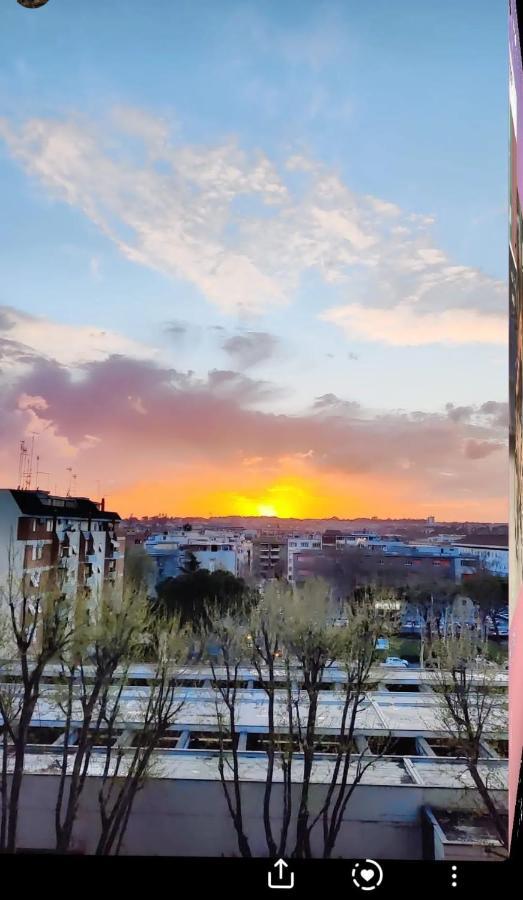 Window In The Sky By Palazzo Senesi Roma Exterior foto